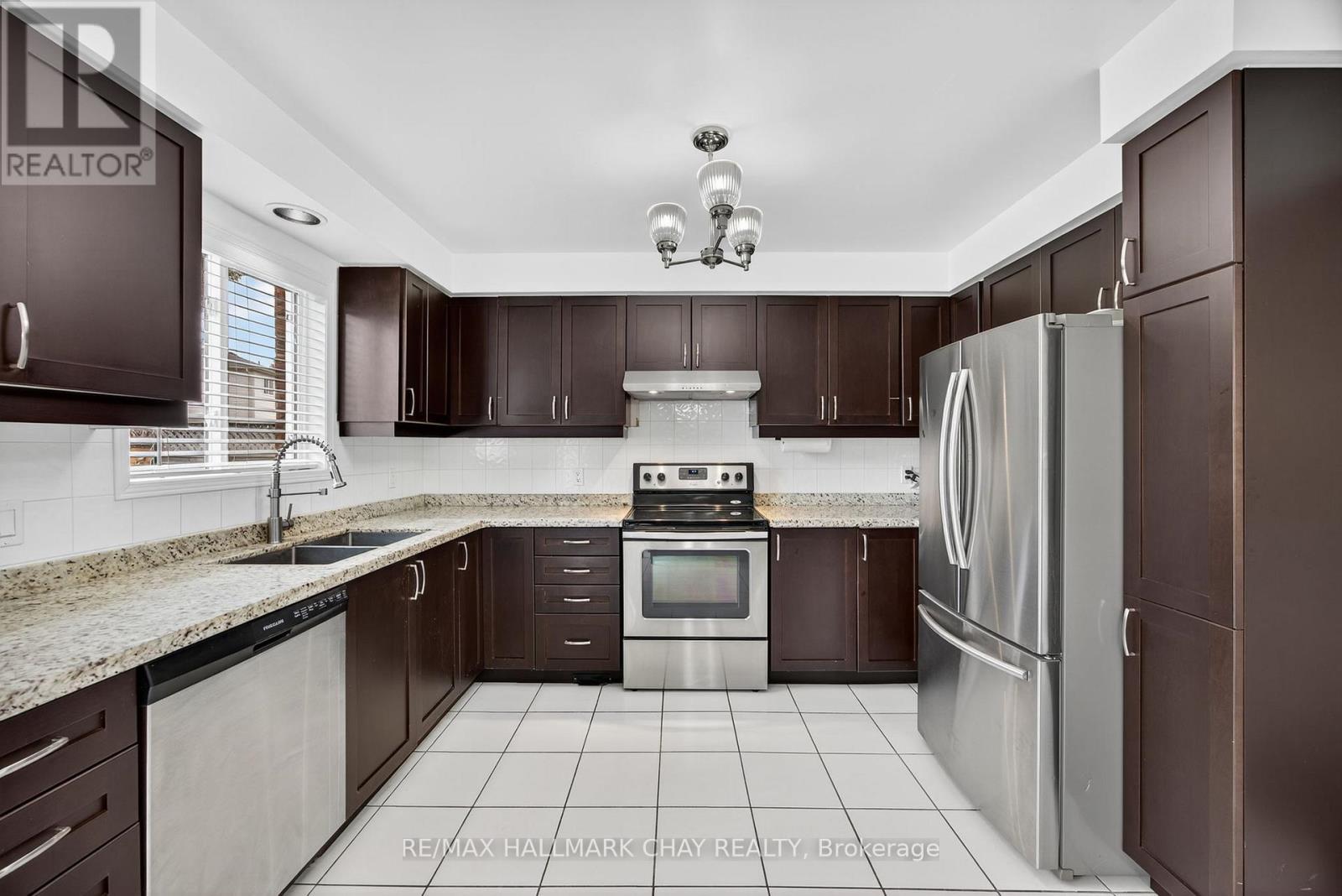 171 Brucker Road, Barrie, Ontario  L4N 8R8 - Photo 5 - S12594842