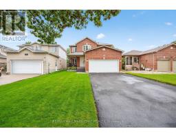 171 BRUCKER ROAD, Barrie, Ontario