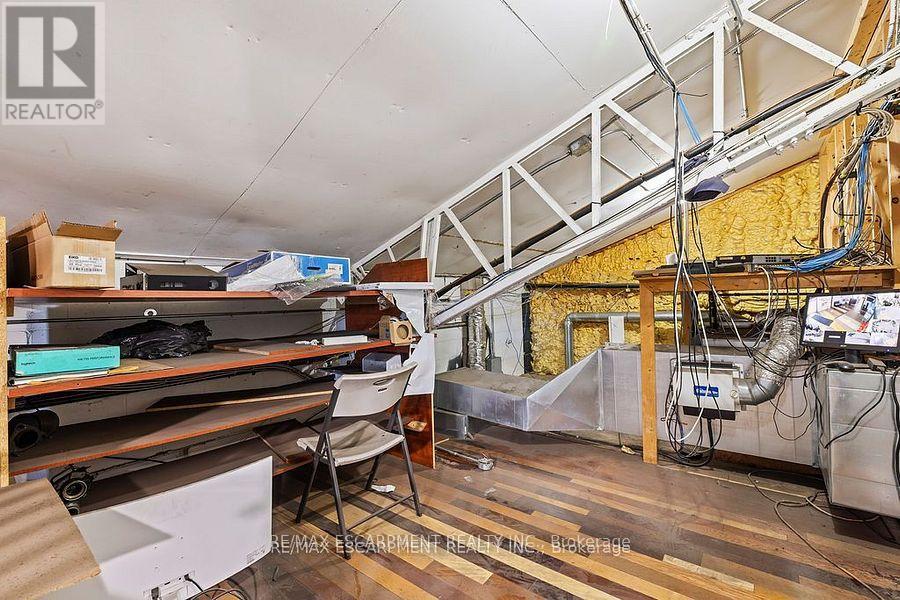 53 Steeles Avenue E, Milton, Ontario L9T 1X9 - Photo 15 - W12593542