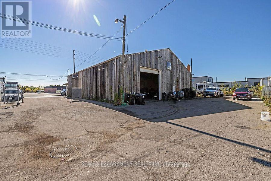 53 Steeles Avenue E, Milton, Ontario L9T 1X9 - Photo 22 - W12593542