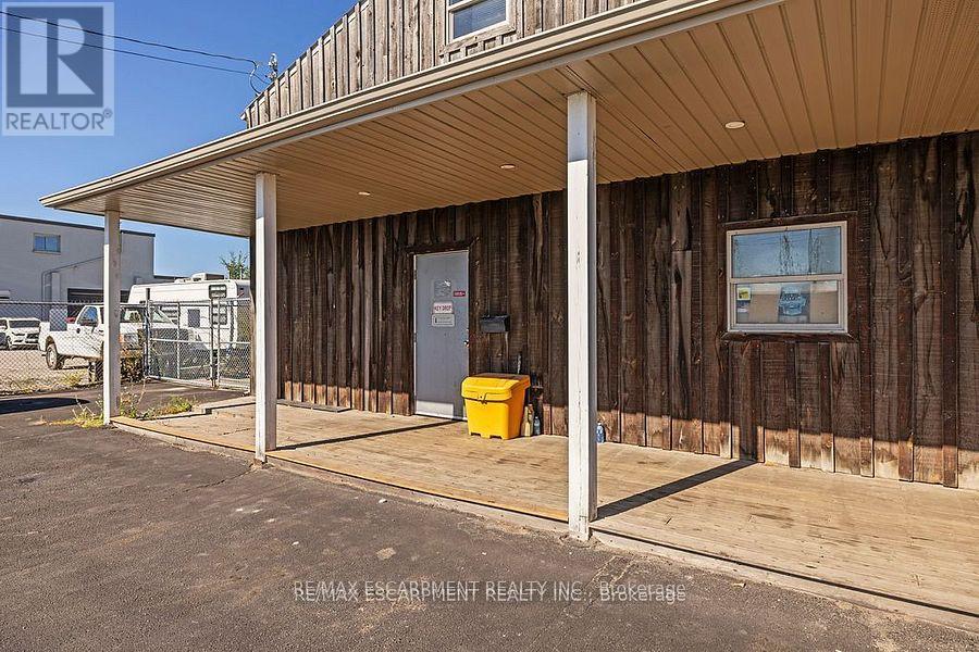 53 Steeles Avenue E, Milton, Ontario L9T 1X9 - Photo 28 - W12593542