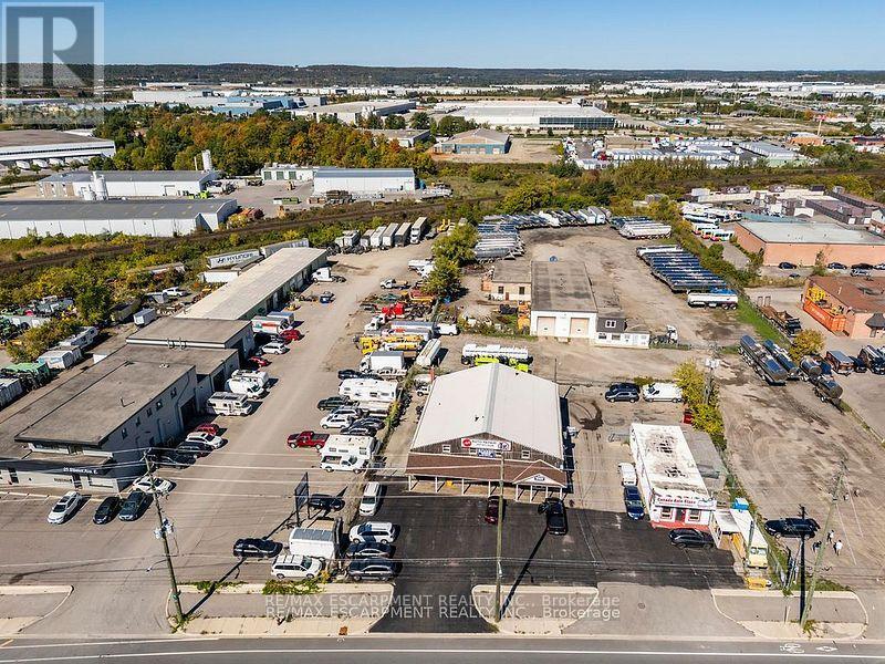 53 Steeles Avenue E, Milton, Ontario L9T 1X9 - Photo 34 - W12593542