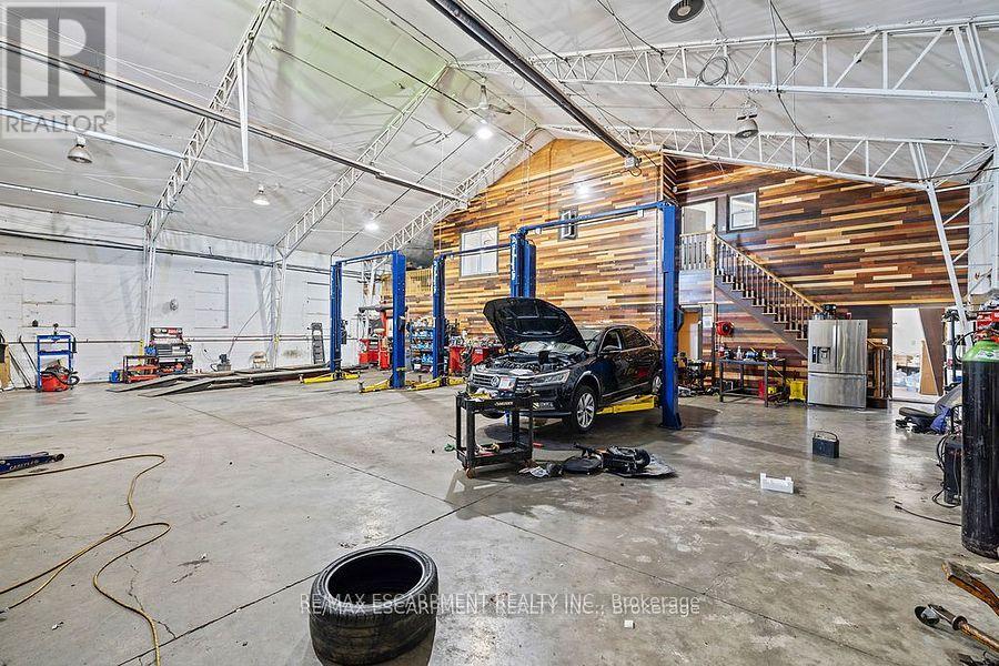 53 Steeles Avenue E, Milton, Ontario L9T 1X9 - Photo 8 - W12593542