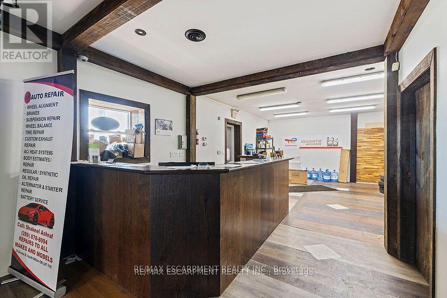 53 Steeles Avenue E, Milton, Ontario L9T 1X9 - Photo 4 - W12593542