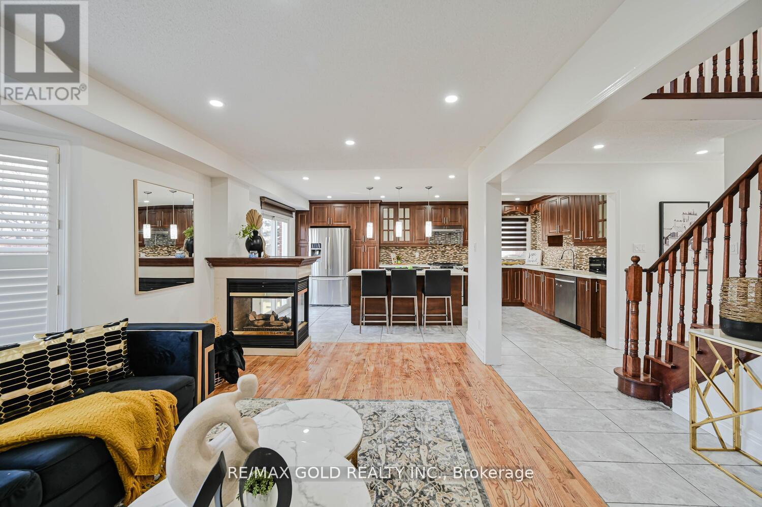 51 Jack Rabbit Crescent, Brampton, Ontario  L6R 2E4 - Photo 16 - W12594724