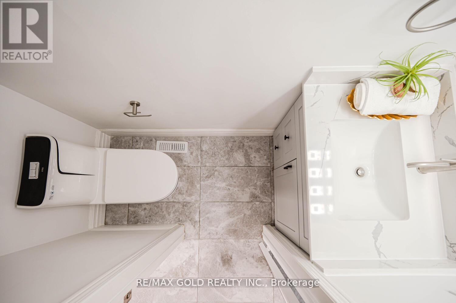 51 Jack Rabbit Crescent, Brampton, Ontario  L6R 2E4 - Photo 22 - W12594724