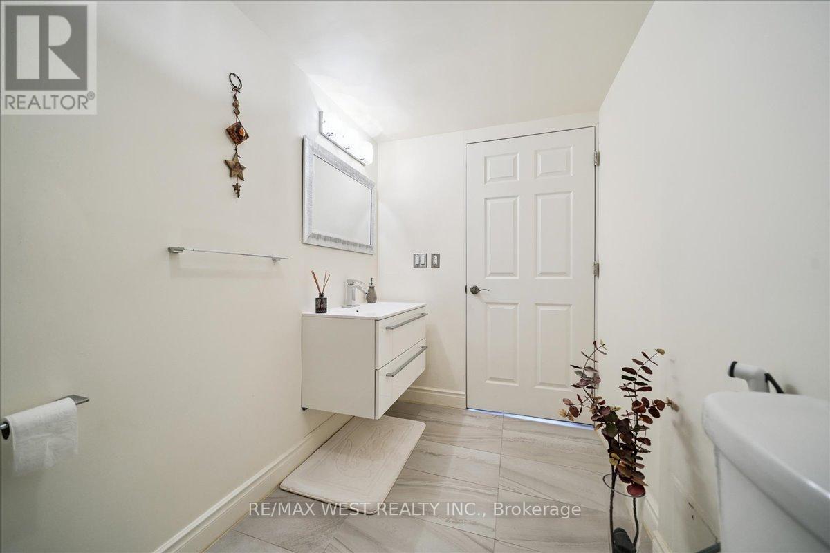 2701 - 8 Lisa Street, Brampton, Ontario L6T 4S6 - Photo 31 - W12594730