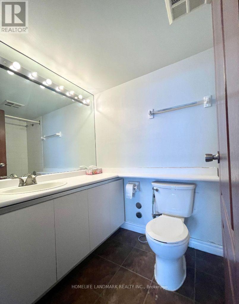 2210 - 550 Webb Drive, Mississauga, Ontario L5B 3Y4 - Photo 11 - W12594786