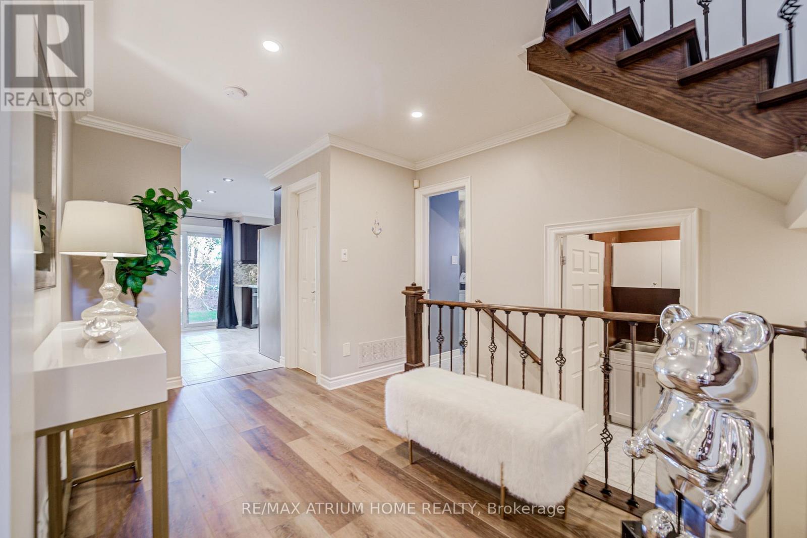 2095 Grand Ravine Drive, Oakville, Ontario  L6H 6B5 - Photo 3 - W12594834