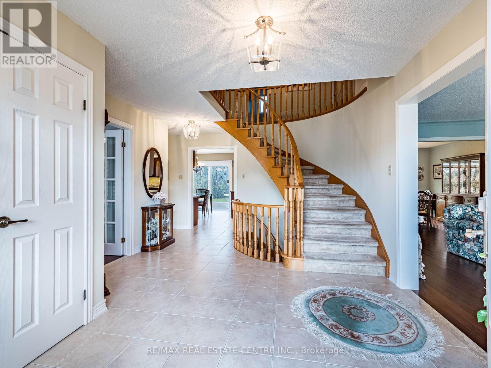 76 Turtlecreek Boulevard, Brampton, Ontario  L6W 3X9 - Photo 10 - W12594850