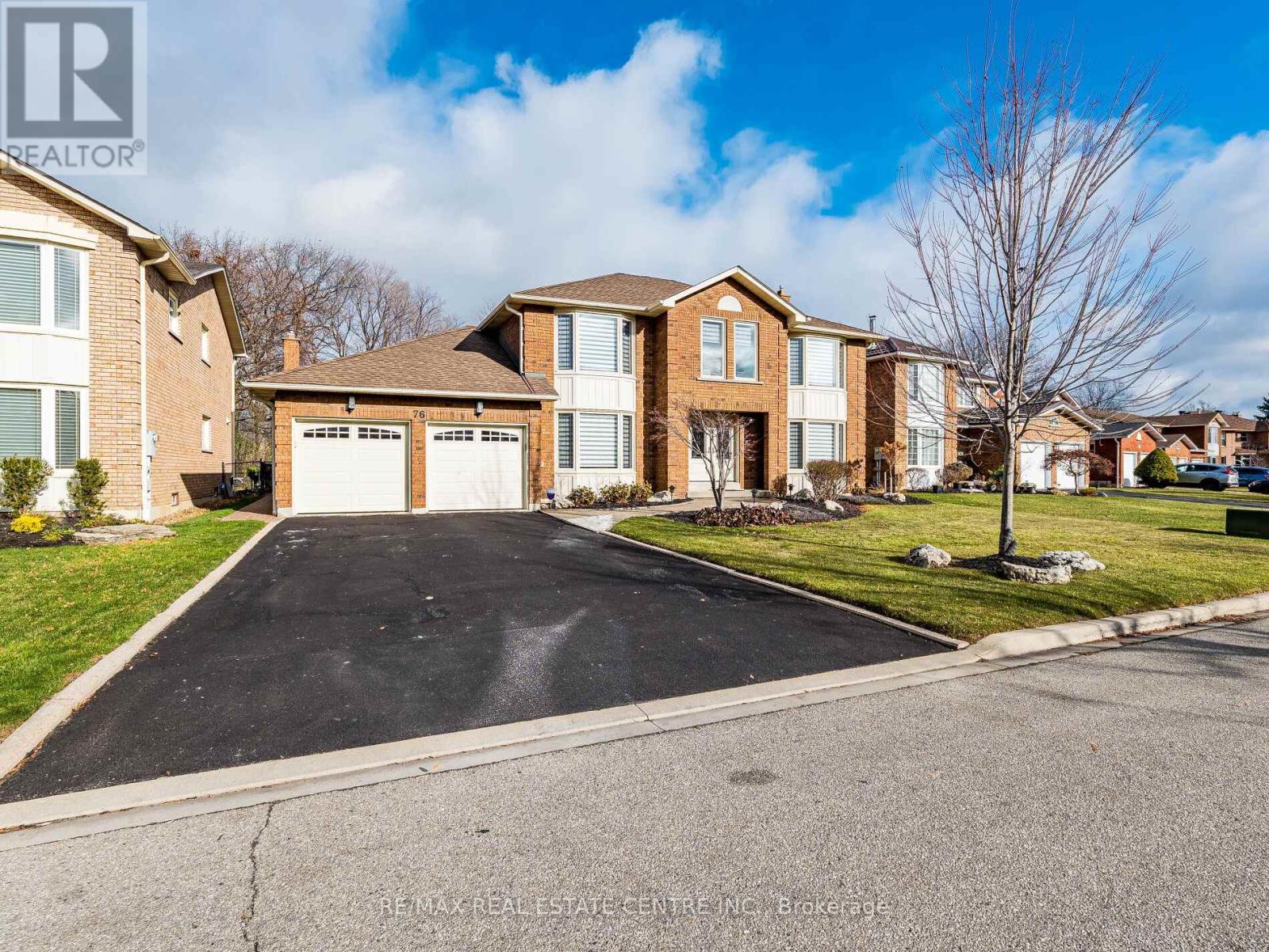 76 Turtlecreek Boulevard, Brampton, Ontario  L6W 3X9 - Photo 7 - W12594850