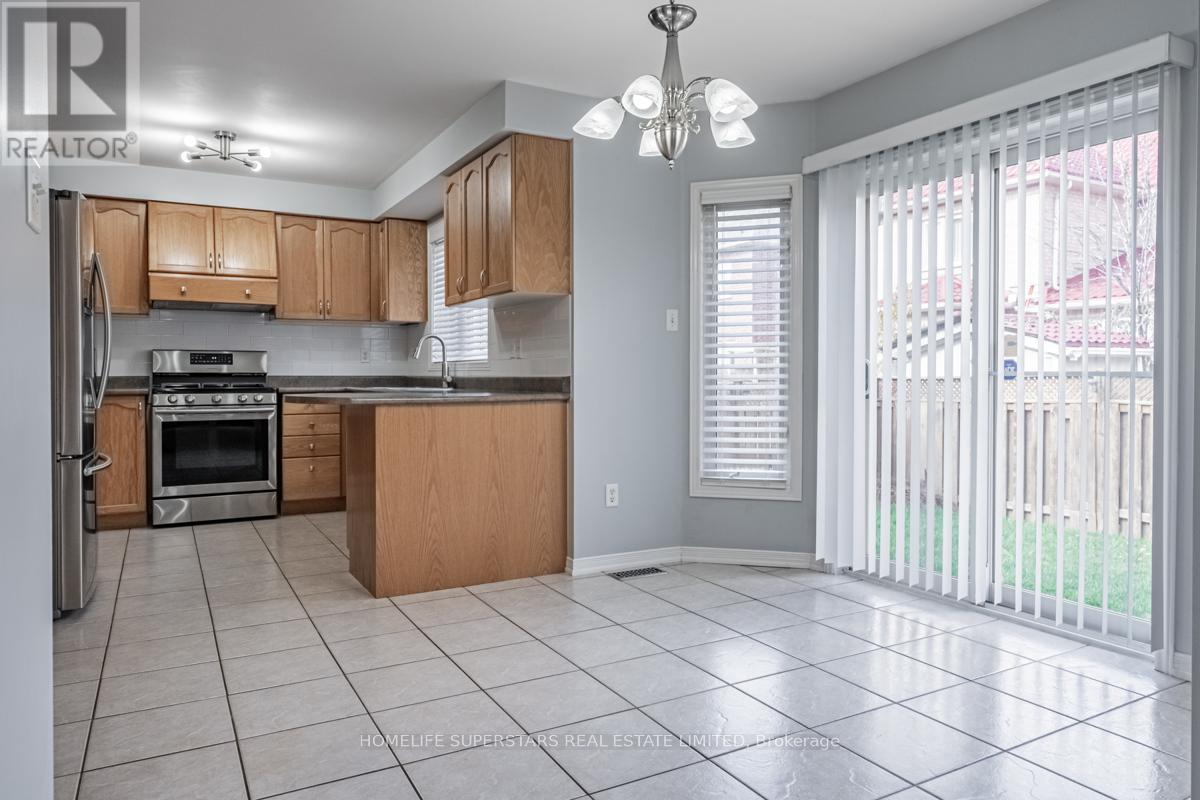 -Main F - 20 Hopecrest Place, Brampton, Ontario  L6R 2V2 - Photo 6 - W12594856