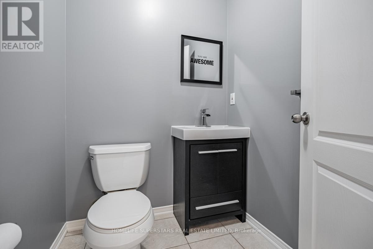 -Main F - 20 Hopecrest Place, Brampton, Ontario  L6R 2V2 - Photo 9 - W12594856