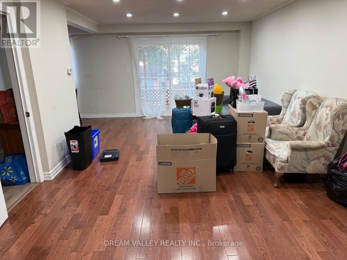 3563 Autumnleaf Crescent, Mississauga, Ontario  L5L 1K6 - Photo 3 - W12594860