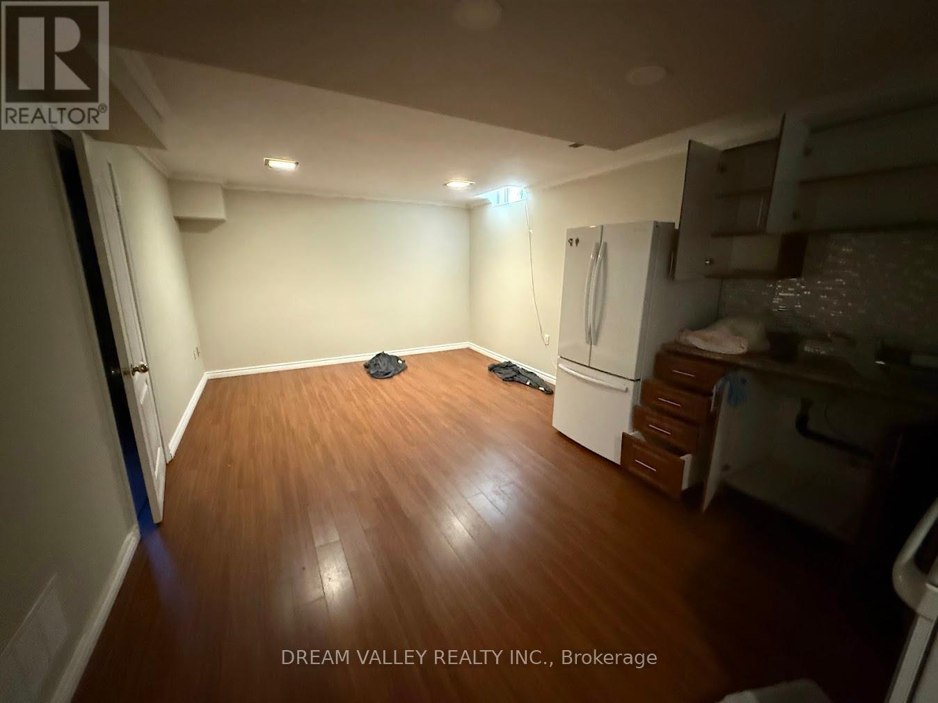 3563 Autumnleaf Crescent, Mississauga, Ontario  L5L 1K6 - Photo 9 - W12594860