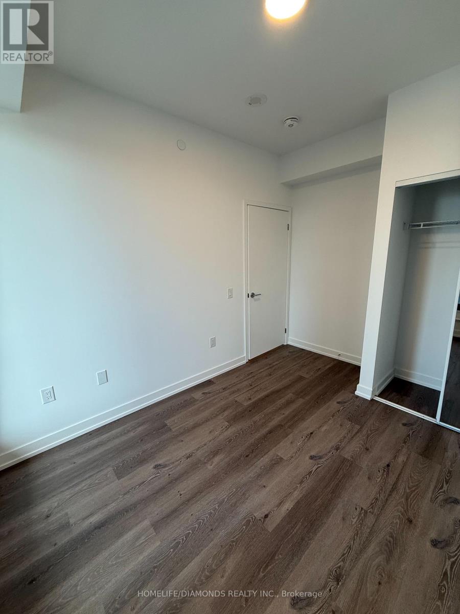 2011 - 395 Square One Drive, Mississauga, Ontario  L5B 0P6 - Photo 15 - W12594862