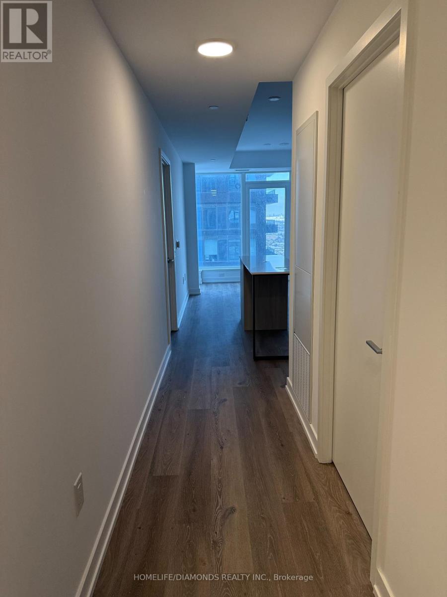 2011 - 395 Square One Drive, Mississauga, Ontario  L5B 0P6 - Photo 4 - W12594862