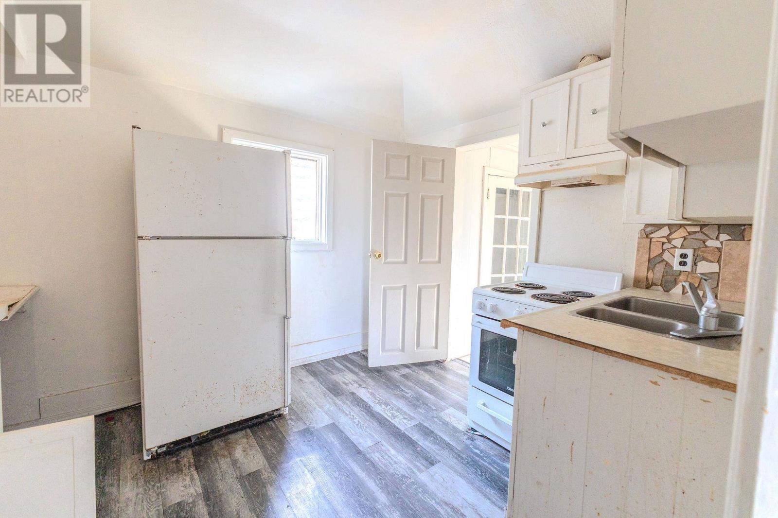 184 Elgin St, Sault Ste. Marie, Ontario P6A 2Z1 - Photo 25 - SM253148