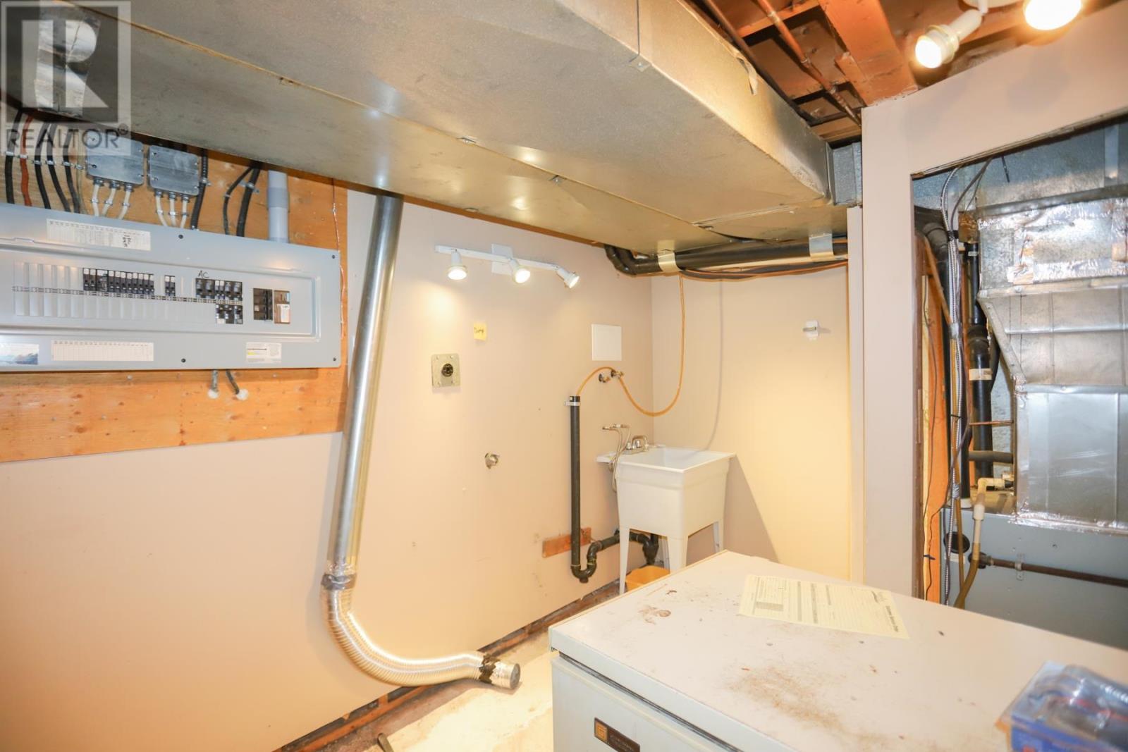 65 Wayne Ct, Sault Ste. Marie, Ontario P6A 4S5 - Photo 21 - SM253305