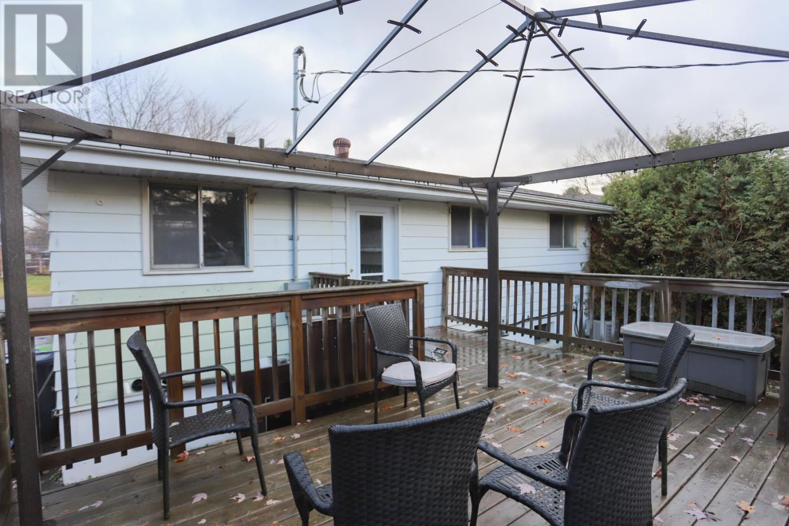 65 Wayne Ct, Sault Ste. Marie, Ontario P6A 4S5 - Photo 36 - SM253305