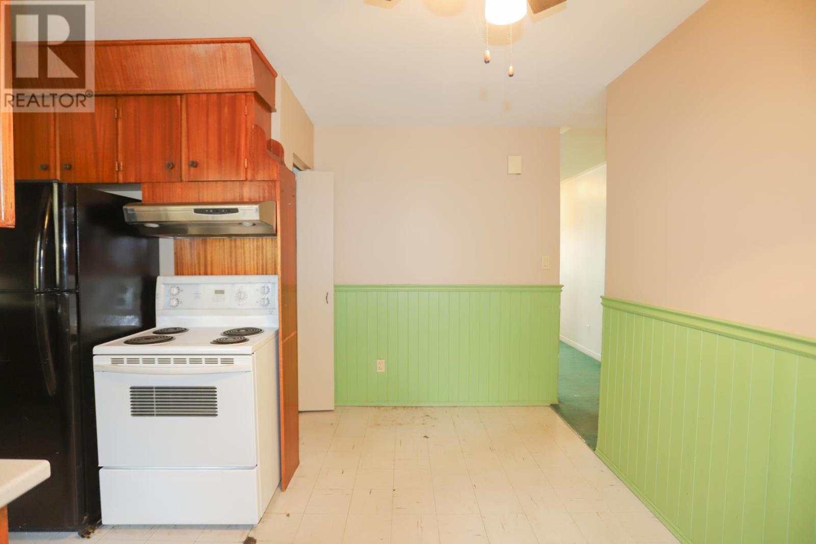 65 Wayne Ct, Sault Ste. Marie, Ontario P6A 4S5 - Photo 7 - SM253305