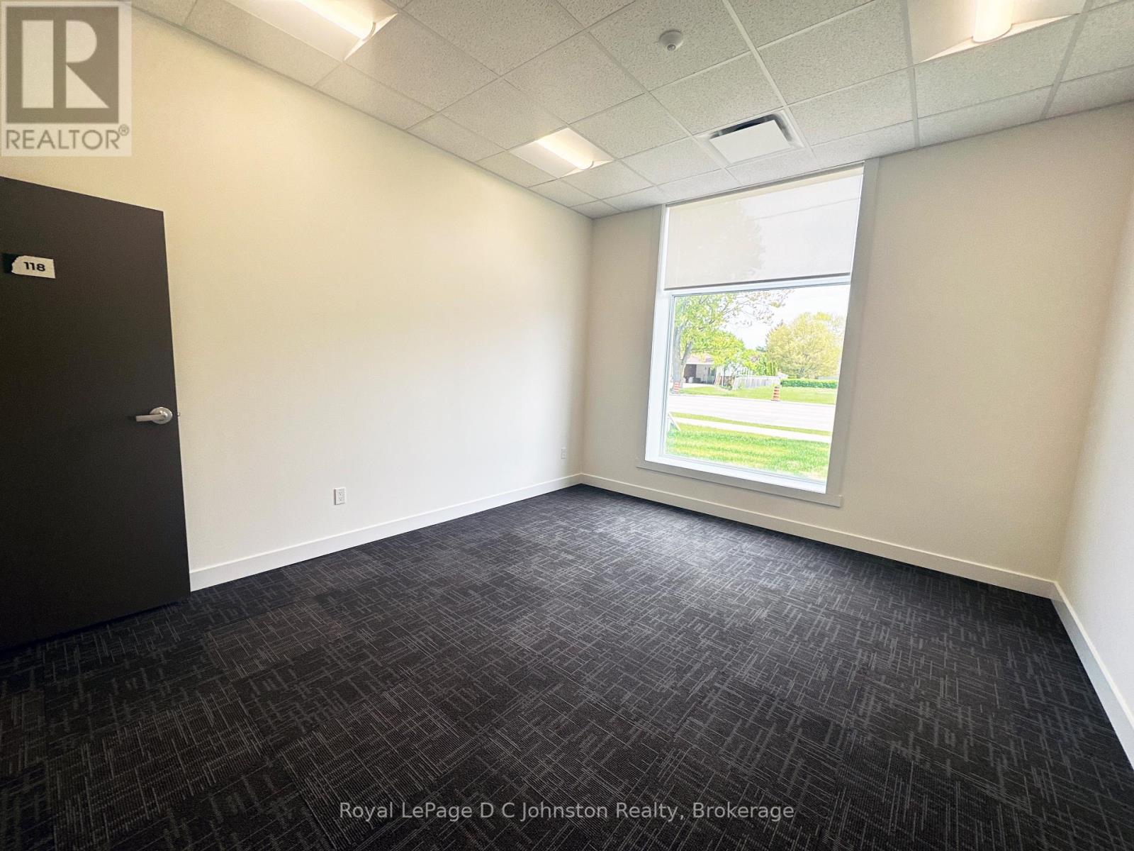 118 - 1020 Goderich Street, Saugeen Shores, Ontario N0H 2C3 - Photo 4 - X12594928