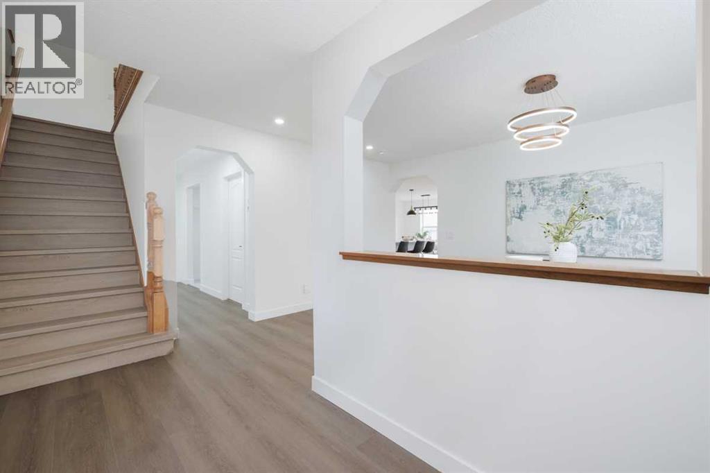 208 Coopers Hill Sw, Airdrie, Alberta  T4B 0B9 - Photo 6 - A2266940