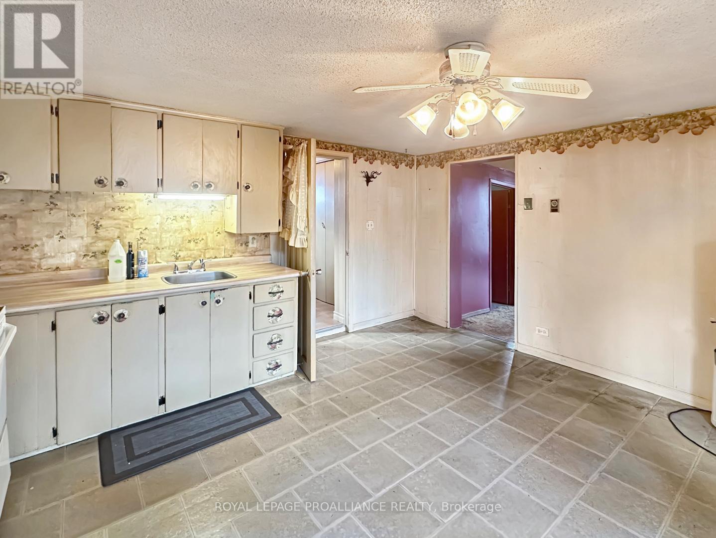 97 Catharine Street, Belleville, Ontario  K8P 1M2 - Photo 15 - X12594972