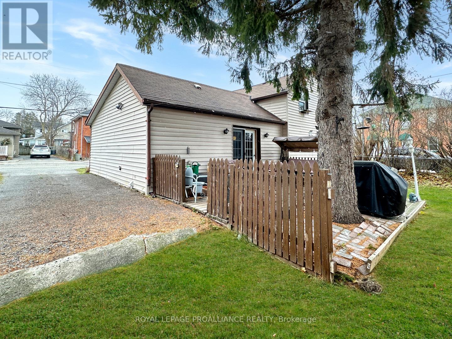 97 Catharine Street, Belleville, Ontario  K8P 1M2 - Photo 34 - X12594972