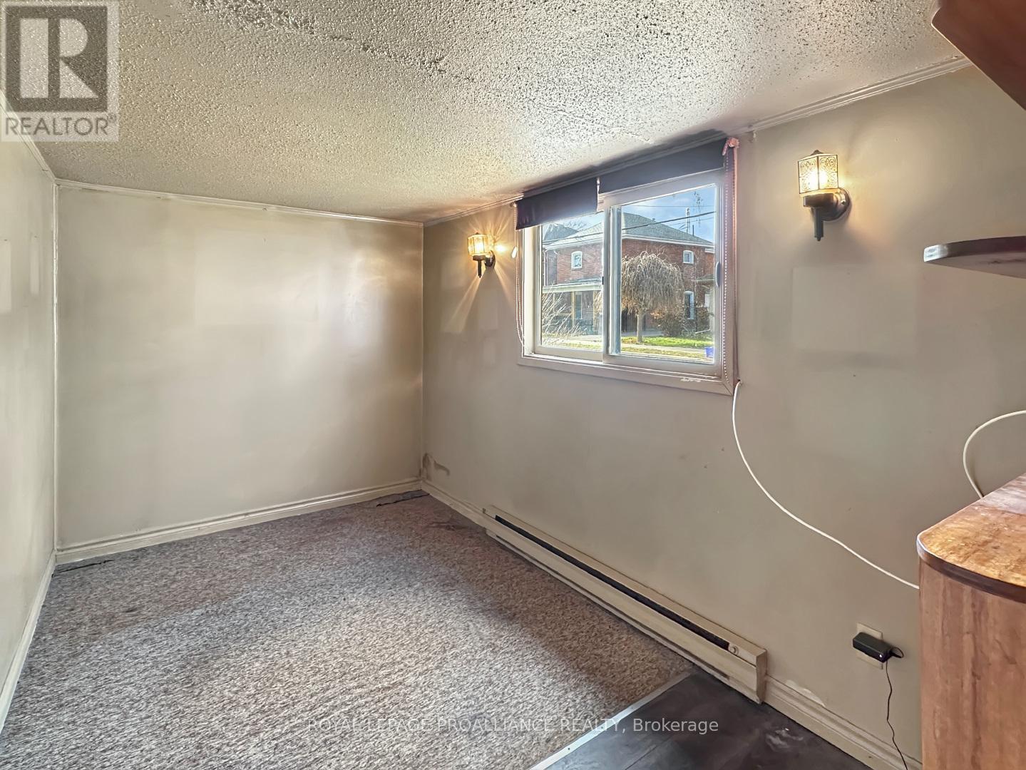 97 Catharine Street, Belleville, Ontario  K8P 1M2 - Photo 8 - X12594972