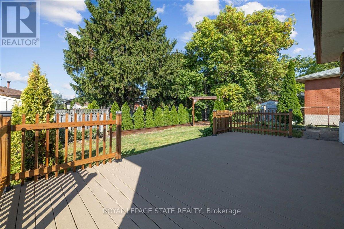 15 Purdy Crescent, Hamilton, Ontario  L9A 3B4 - Photo 47 - X12594798