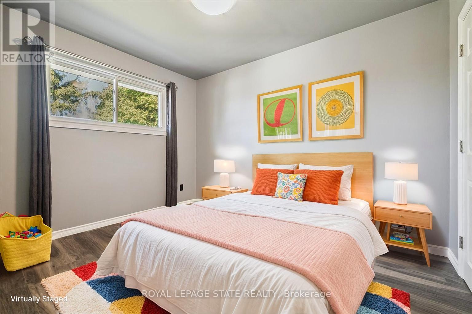 15 Purdy Crescent, Hamilton, Ontario  L9A 3B4 - Photo 5 - X12594798