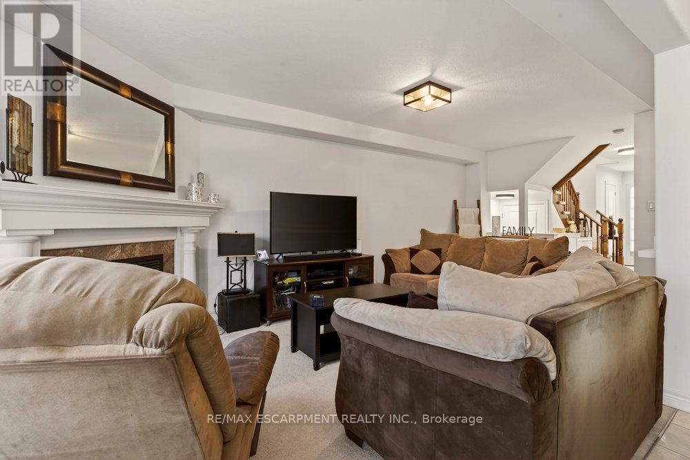 105 Donald Bell Drive, Hamilton, Ontario  L0R 1C0 - Photo 8 - X12594854