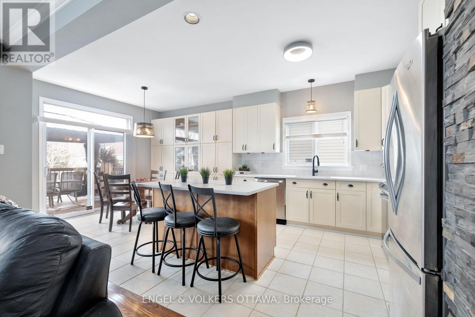 823 Scala Avenue, Ottawa, Ontario K4A 4M2 - Photo 9 - X12594920