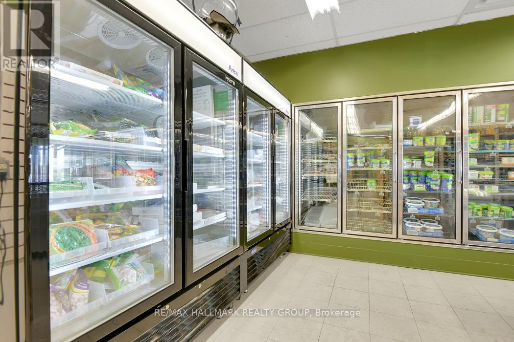 1 - 375 Des Epinettes Avenue, Ottawa, Ontario  K1E 3E6 - Photo 16 - X12594992