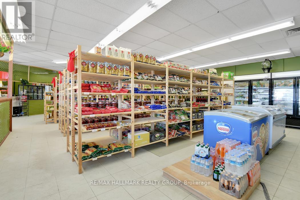 1 - 375 Des Epinettes Avenue, Ottawa, Ontario  K1E 3E6 - Photo 18 - X12594992