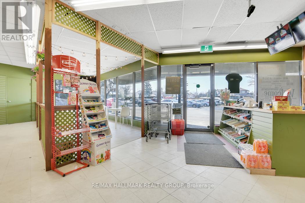 1 - 375 Des Epinettes Avenue, Ottawa, Ontario  K1E 3E6 - Photo 3 - X12594992