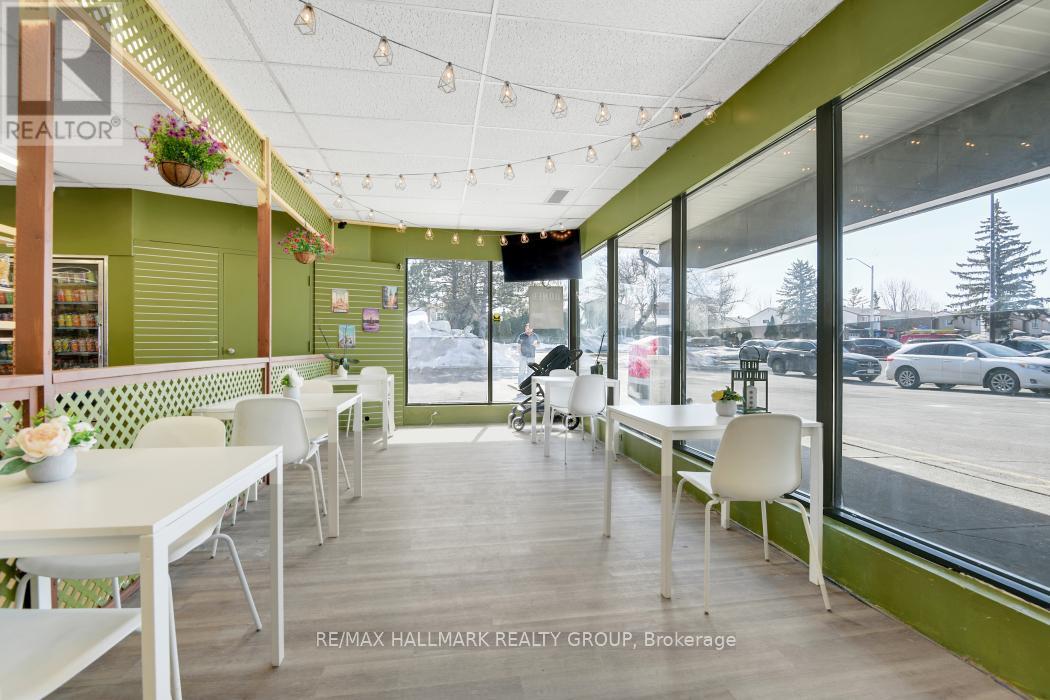 1 - 375 Des Epinettes Avenue, Ottawa, Ontario  K1E 3E6 - Photo 5 - X12594992