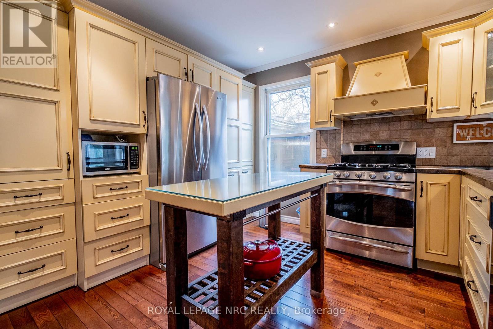 6107 Barker Street, Niagara Falls, Ontario L2G 1Y5 - Photo 15 - X12594982