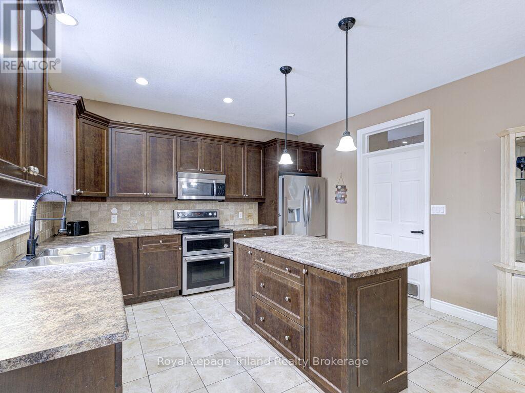 761 Glenwood Road N, Woodstock, Ontario  N4T 0A6 - Photo 19 - X12595002