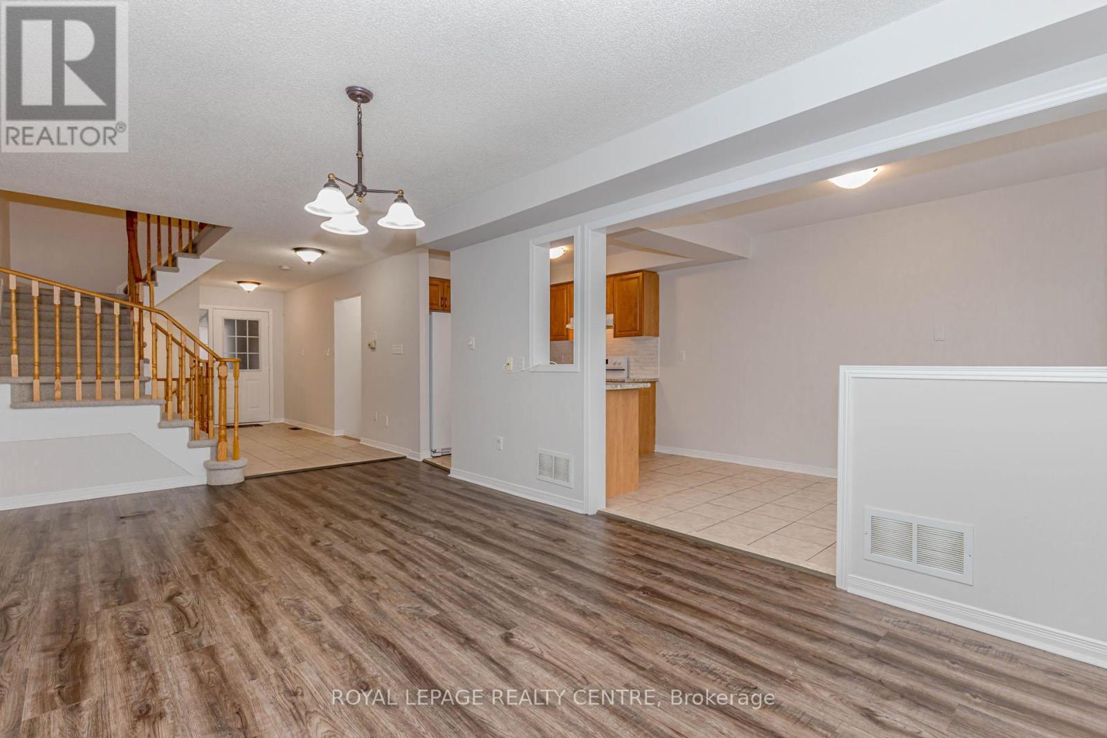 70 Charcoal Way, Brampton, Ontario L6Y 5R9 - Photo 8 - W12550574