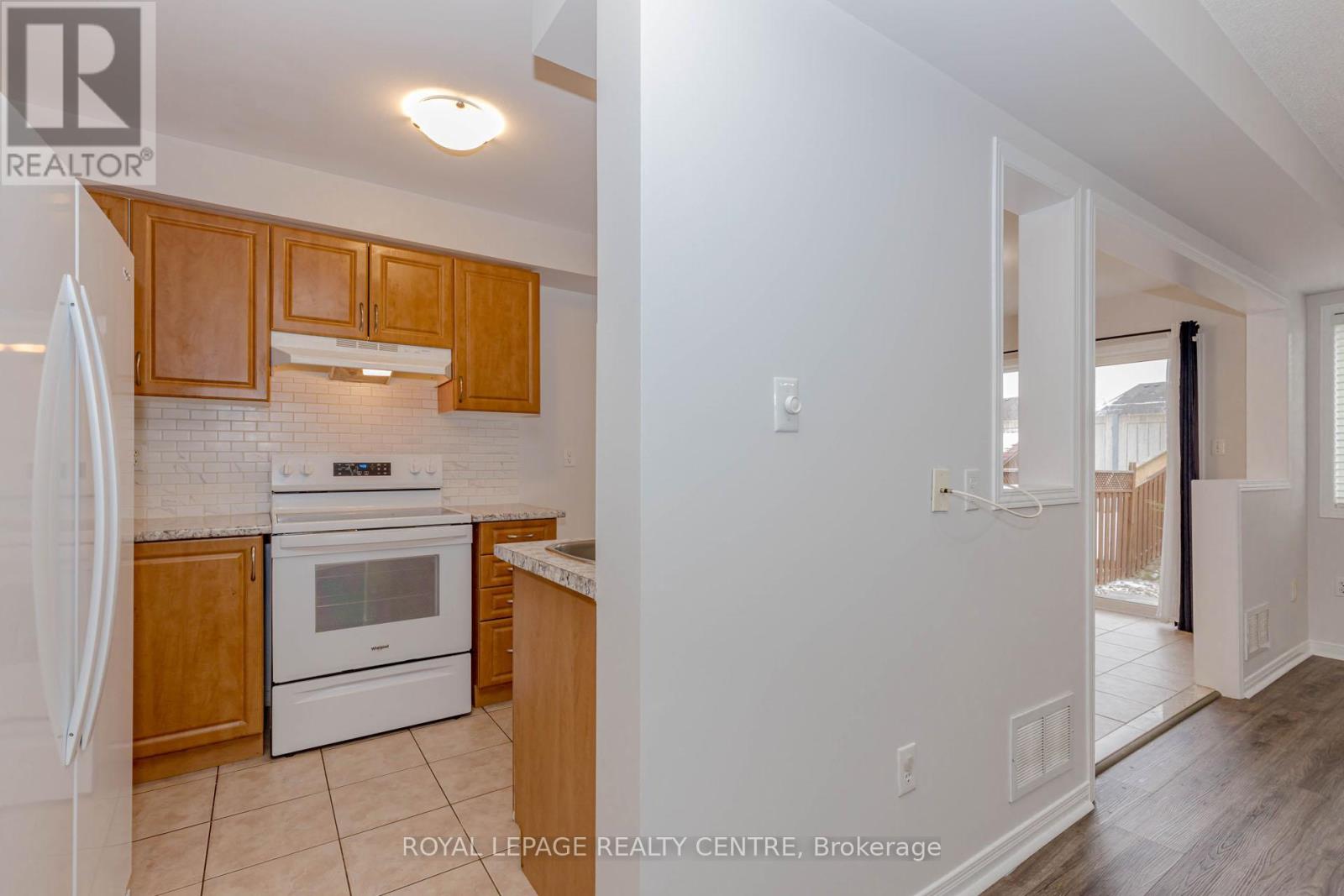 70 Charcoal Way, Brampton, Ontario L6Y 5R9 - Photo 10 - W12550574