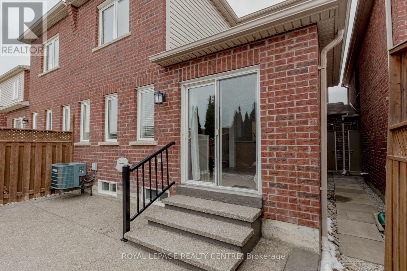 70 Charcoal Way, Brampton, Ontario  L6Y 5R9 - Photo 31 - W12550574
