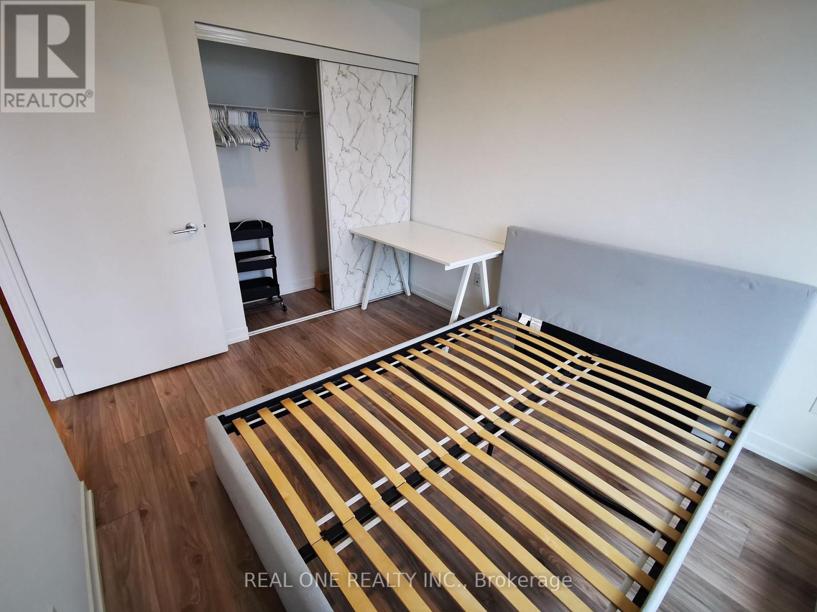 1907 - 4065 Confederation Parkway, Mississauga, Ontario L5B 0L4 - Photo 14 - W12561182