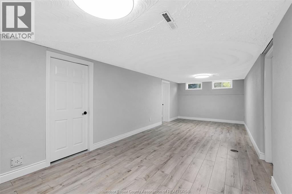 3045 Claxton Court, Windsor, Ontario N8R 1P9 - Photo 19 - 25030986