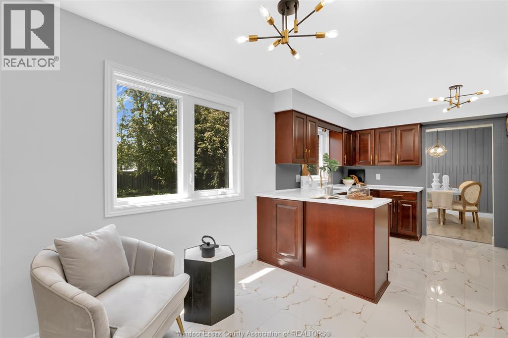 3045 Claxton Court, Windsor, Ontario N8R 1P9 - Photo 8 - 25030986