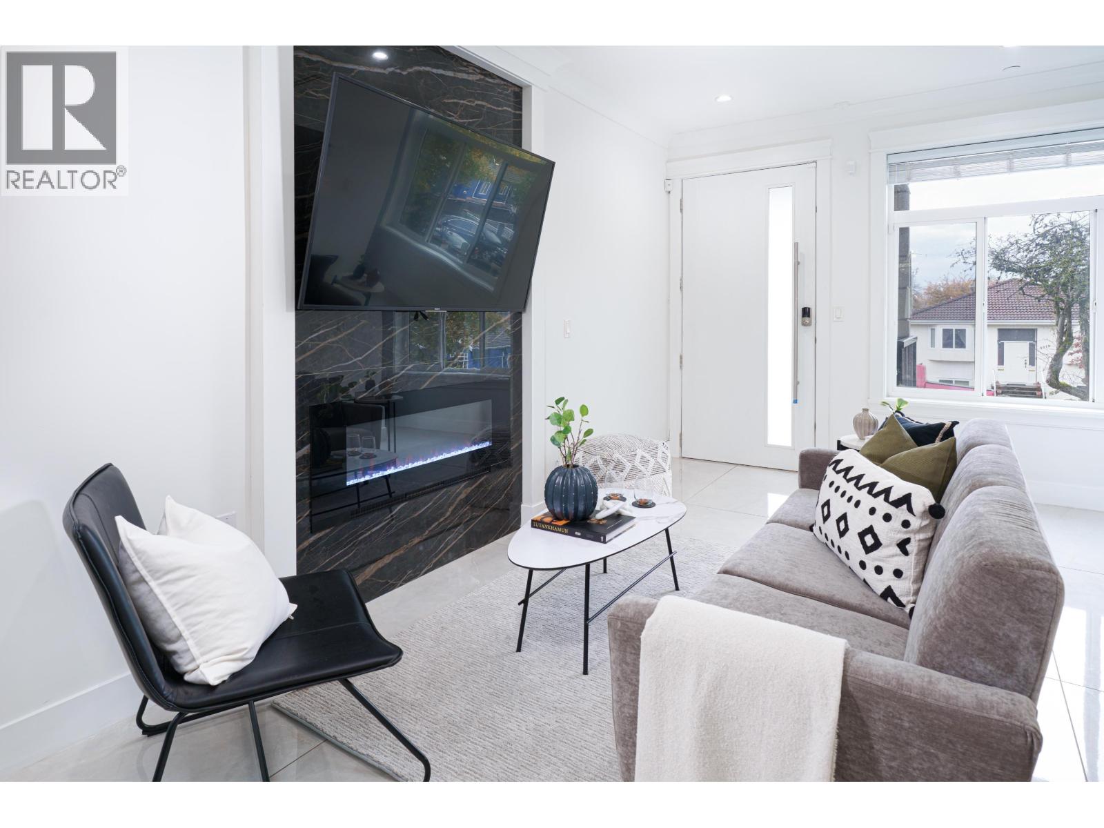 3216 Vimy Crescent, Vancouver, British Columbia  V5M 4B4 - Photo 7 - R3071492