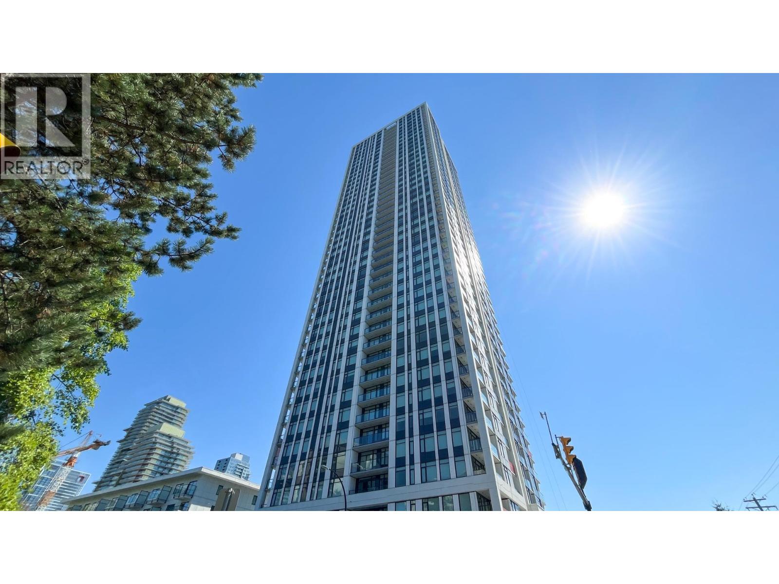 2406 6468 Willingdon Avenue, Burnaby, British Columbia  V5H 0L3 - Photo 1 - R3071520