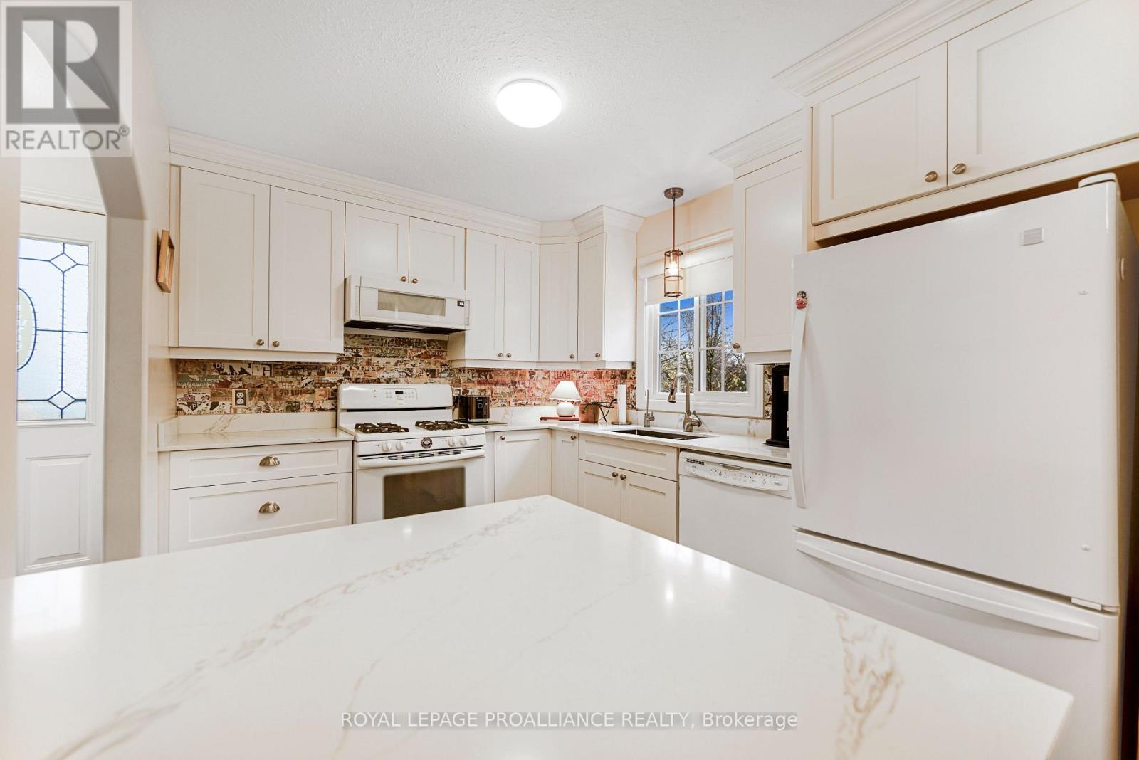 72 Beecher Street, Brockville, Ontario  K6V 5M3 - Photo 15 - X12594922