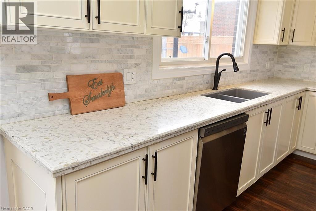 65 Rolston Drive, Hamilton, Ontario L9C 3X6 - Photo 14 - 40791824